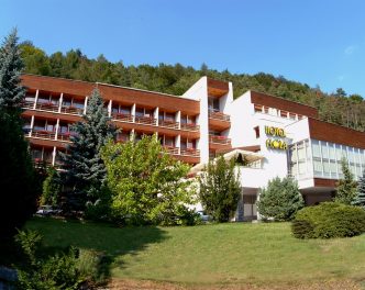 164-hotel-flora